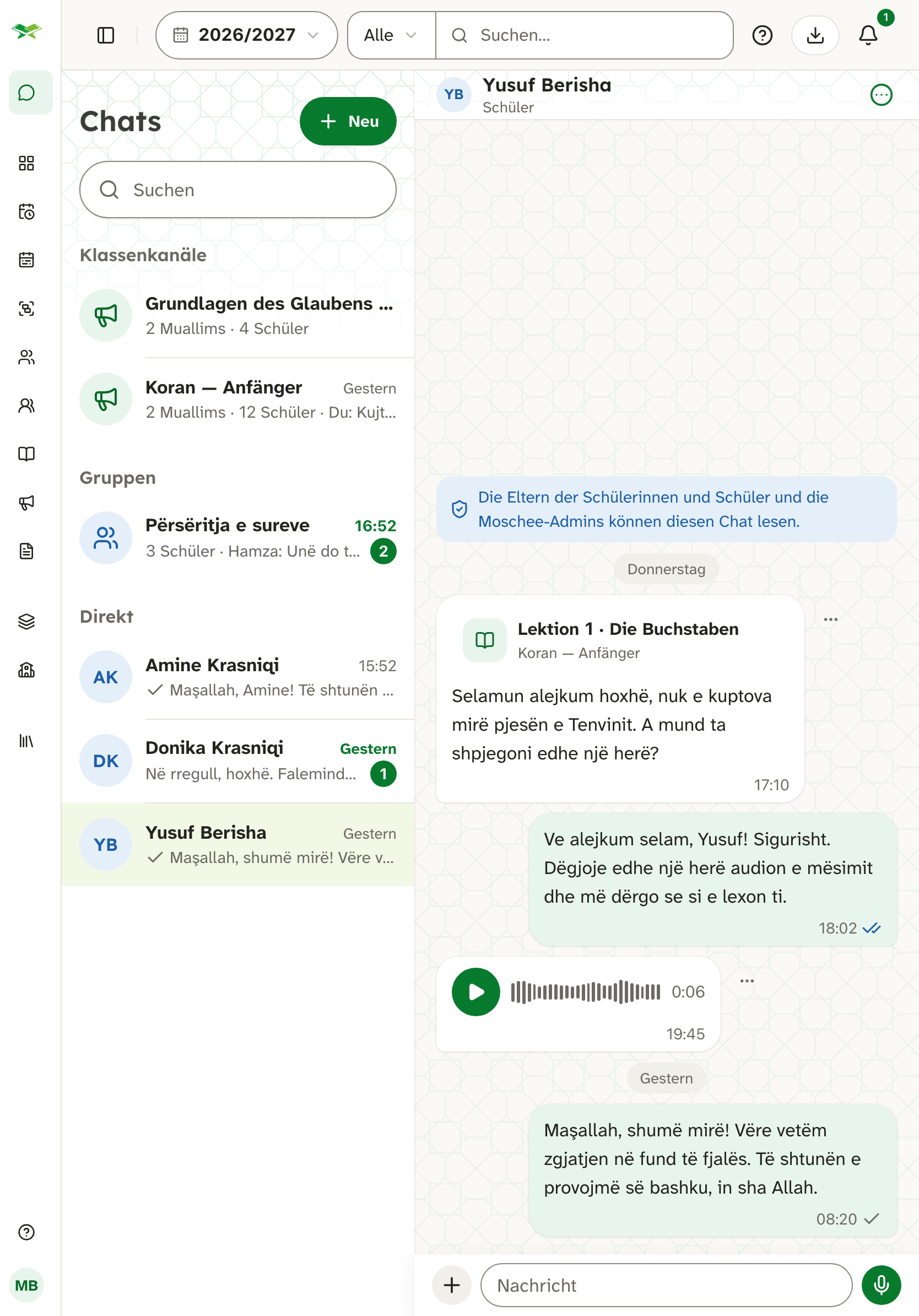 Direktchat eines Muallims mit dem Schüler Yusuf Berisha: Lektionskarte, Antwort, Sprachnachricht und Datenschutzhinweis.