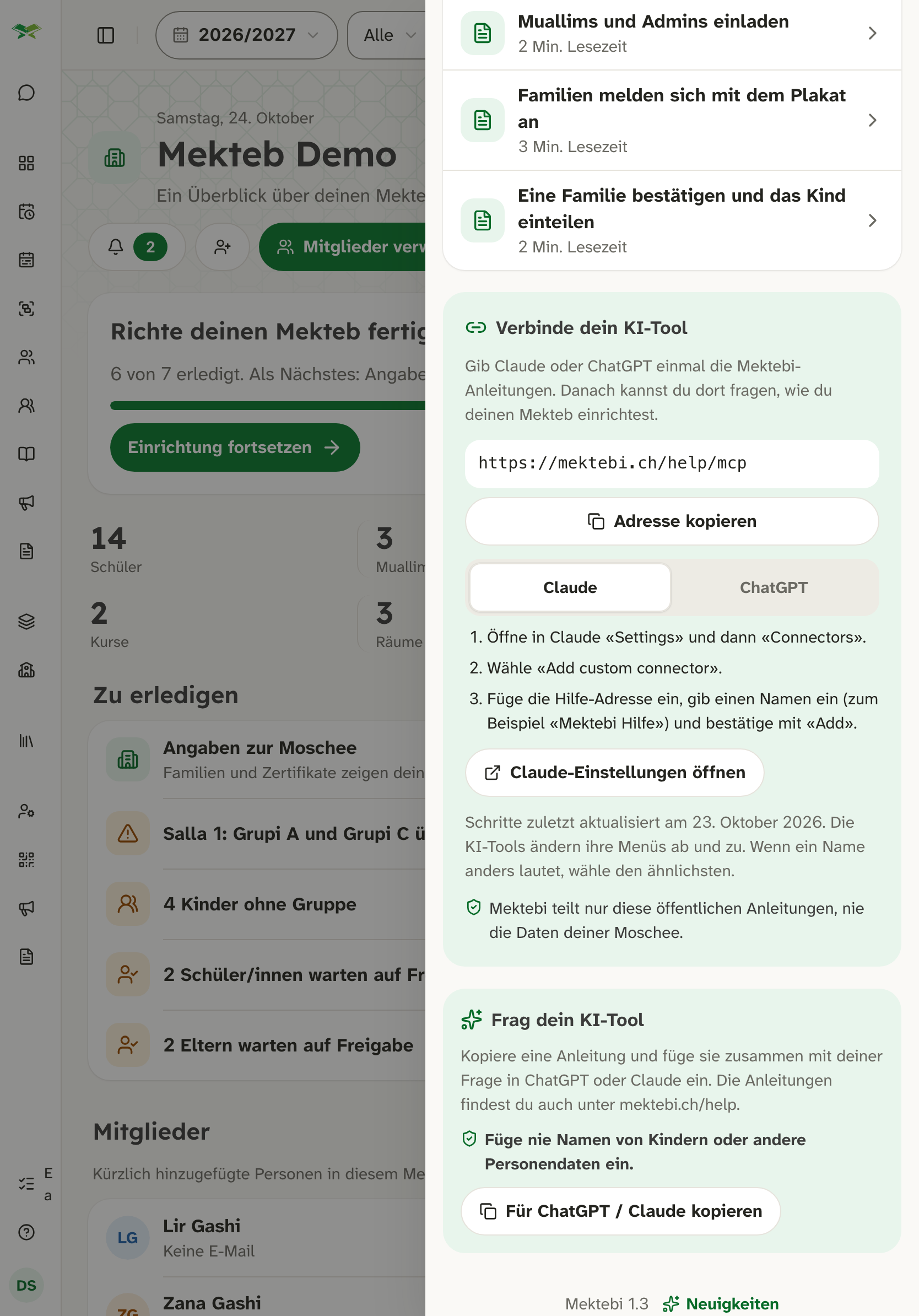 Hilfe-Fenster mit Anleitungen und KI-Karte; die Fusszeile zeigt «Mektebi 1.3» und «Neuigkeiten».