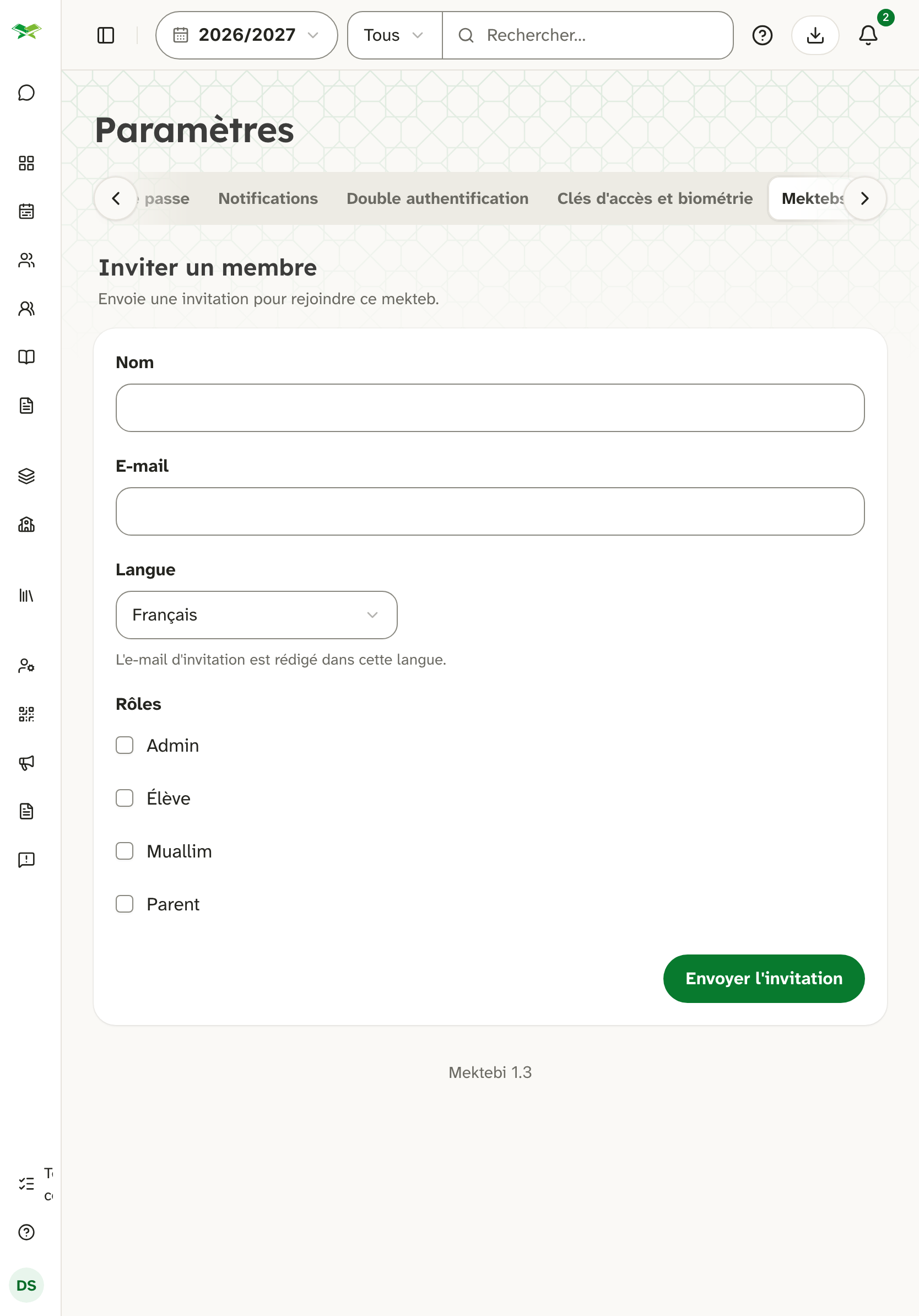 Formulaire « Inviter un membre » : nom, e-mail, rôles (Admin, Élève, Muallim, Parent), « Envoyer l'invitation ».