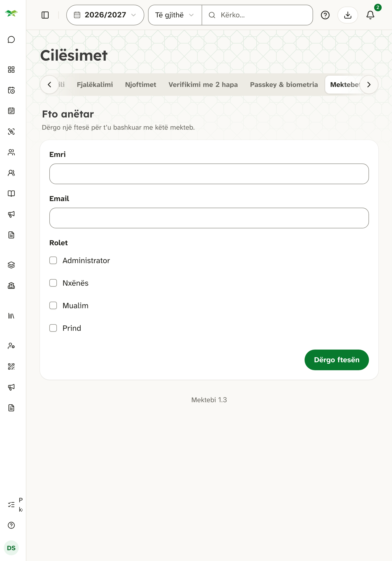 Formulari «Fto anëtar» me emrin, emailin, rolet (Administrator, Nxënës, Mualim, Prind) dhe butonin «Dërgo ftesën».