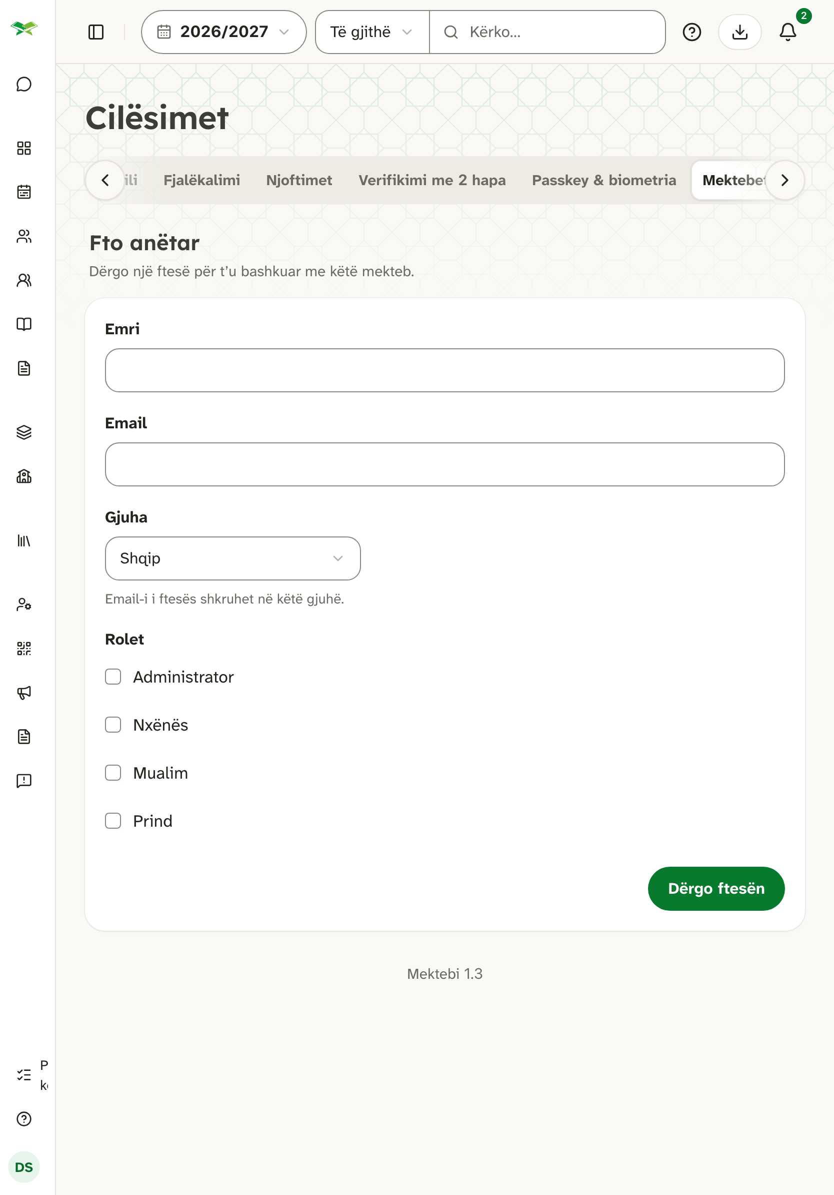 Formulari «Fto anëtar» me emrin, emailin, rolet (Administrator, Nxënës, Mualim, Prind) dhe butonin «Dërgo ftesën».